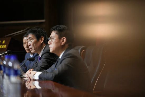 据全尤文报道，纽卡斯尔准备冬窗4000万欧元报价巴伦西亚中场莫雷诺，尤文很难签下他。